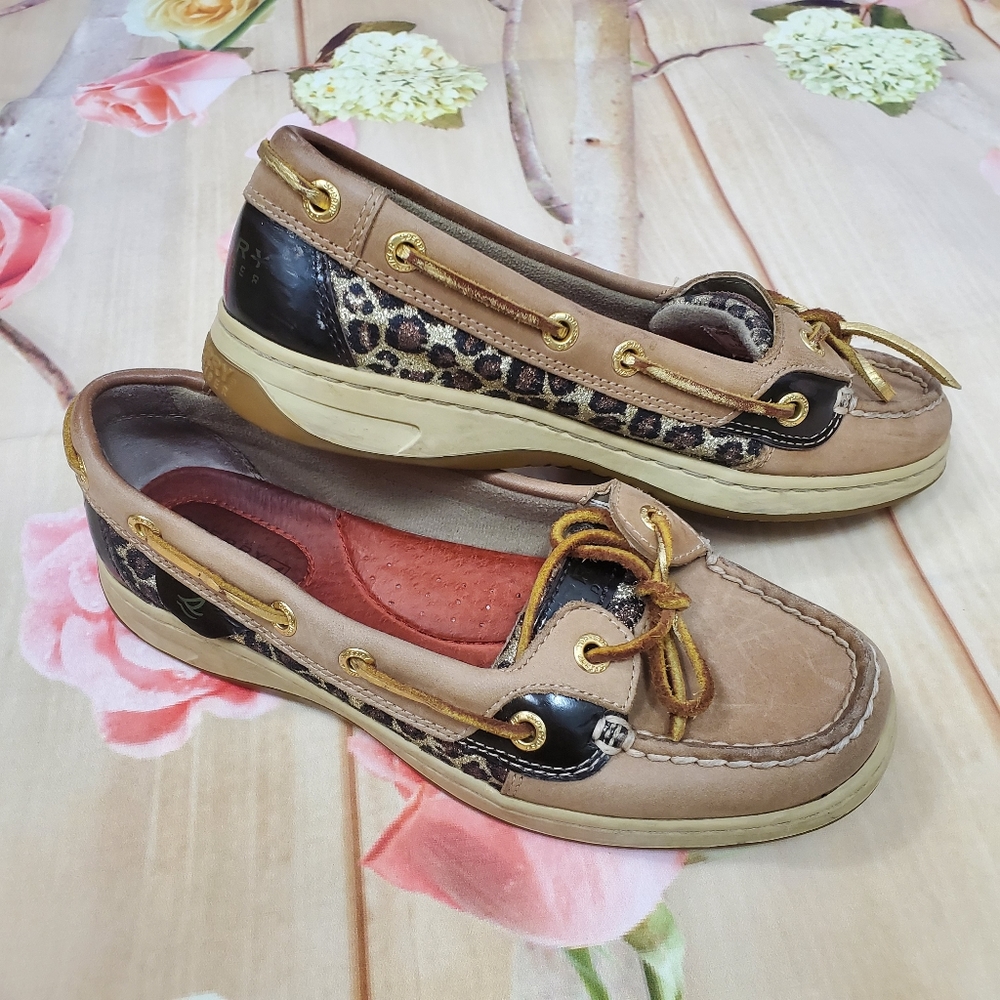 Sperry with leopard print